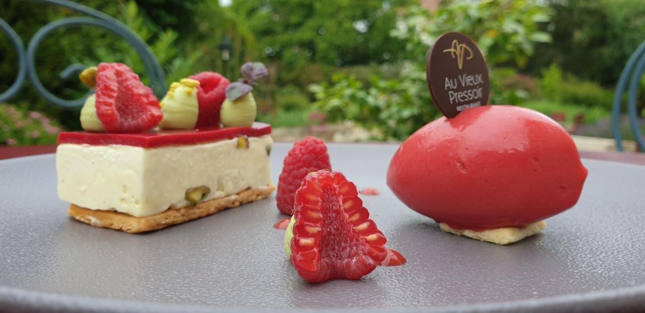 Mesnil-Saint-Père Auberge Du Lac, Sure Hotel Collection By Best Western מראה חיצוני תמונה