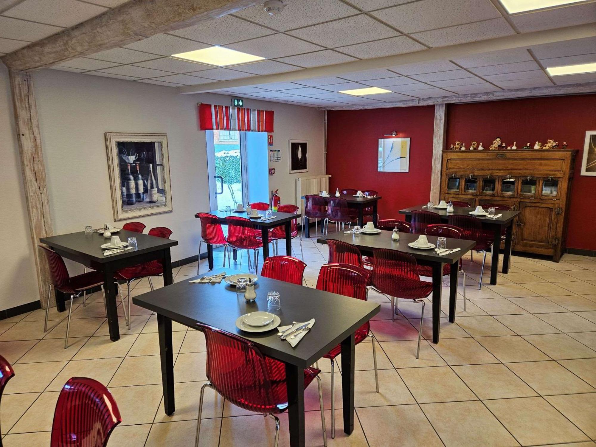 Mesnil-Saint-Père Auberge Du Lac, Sure Hotel Collection By Best Western מראה חיצוני תמונה