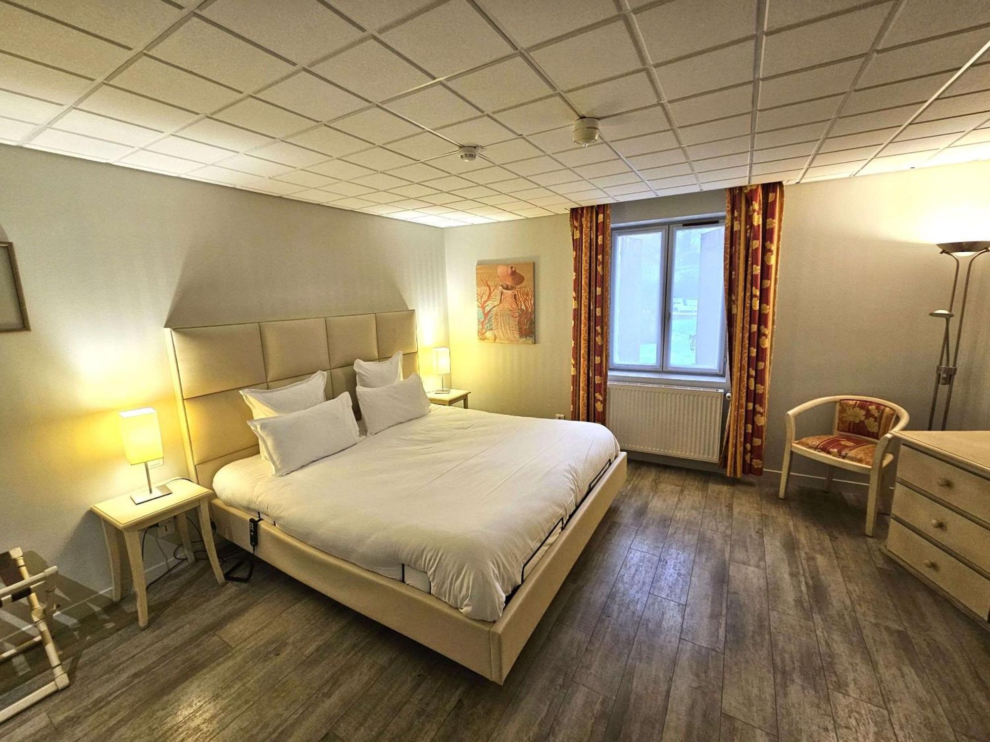 Mesnil-Saint-Père Auberge Du Lac, Sure Hotel Collection By Best Western מראה חיצוני תמונה