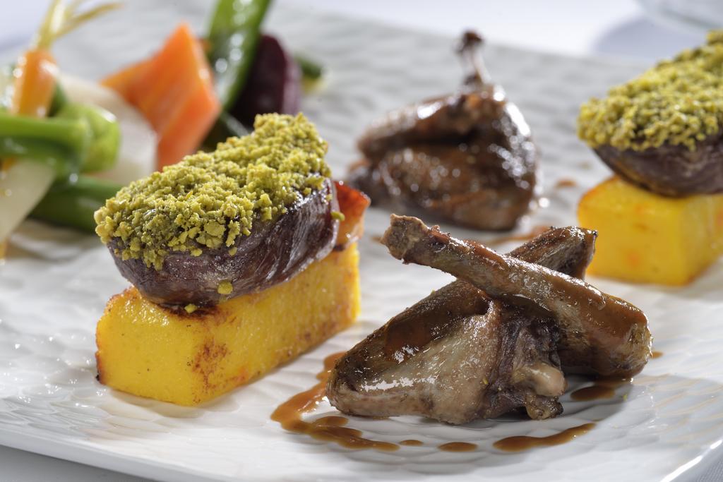 Mesnil-Saint-Père Auberge Du Lac, Sure Hotel Collection By Best Western מראה חיצוני תמונה